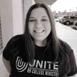 Meet your Posher, Holly